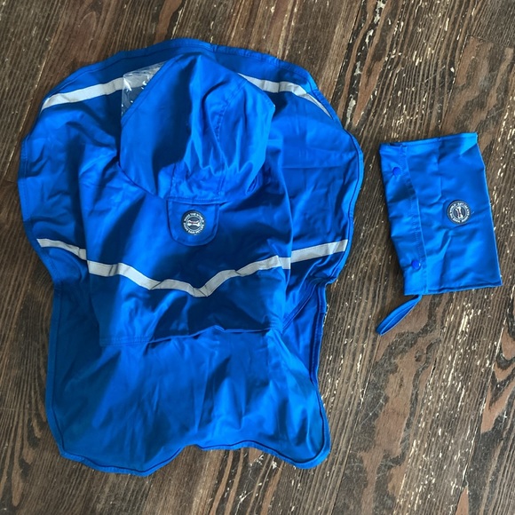 Doglemi Reflective Raincoat - Picture 4 of 8